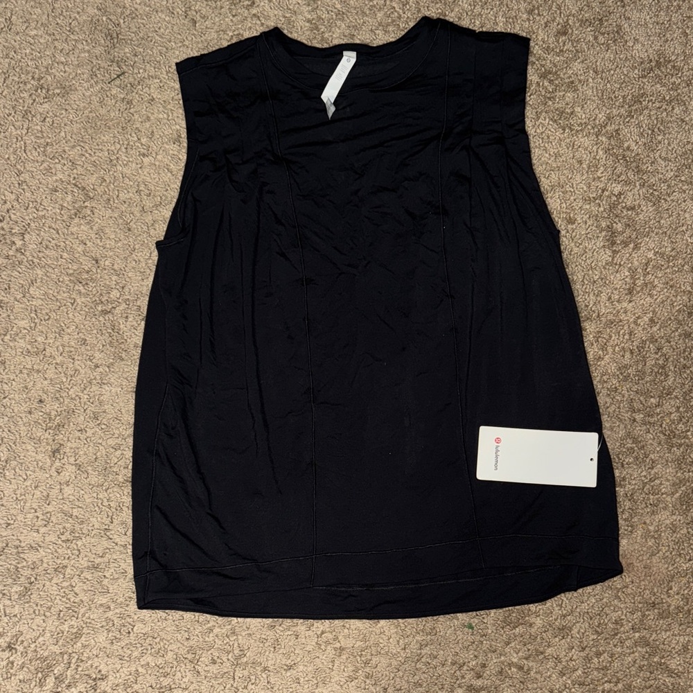 Lululemon Charcoal Tee